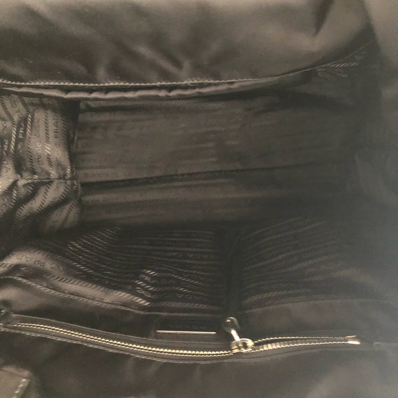 Authentic Prada Nylon tote - Picture 4 of 9